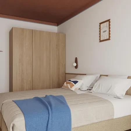 Zlota 34 كارفيا